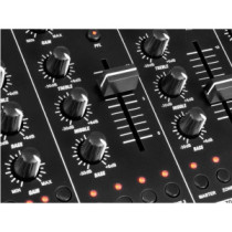 Power Dynamics PDZM700 6 csatornás / 4 zónás keverő
