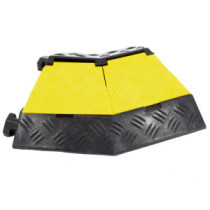 Thunder CCP-3AR Kábeltaposó csatorna fedéllel, 14 tonna (3 csatorna, 45°, jobbos) 48 cm2