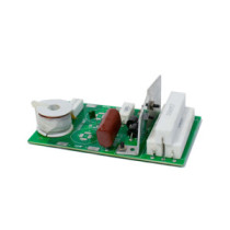 Thunder CXP-22 hangváltó, 2 utas, 600W, 6dB / oktáv + Magassugárzó védelem